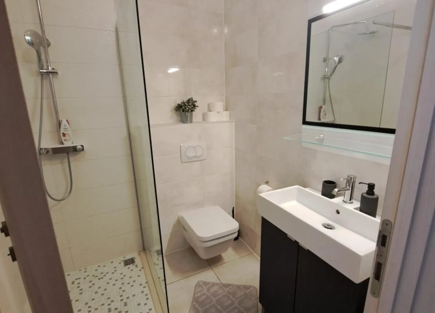 Apartment 4D Lopar 0*,
