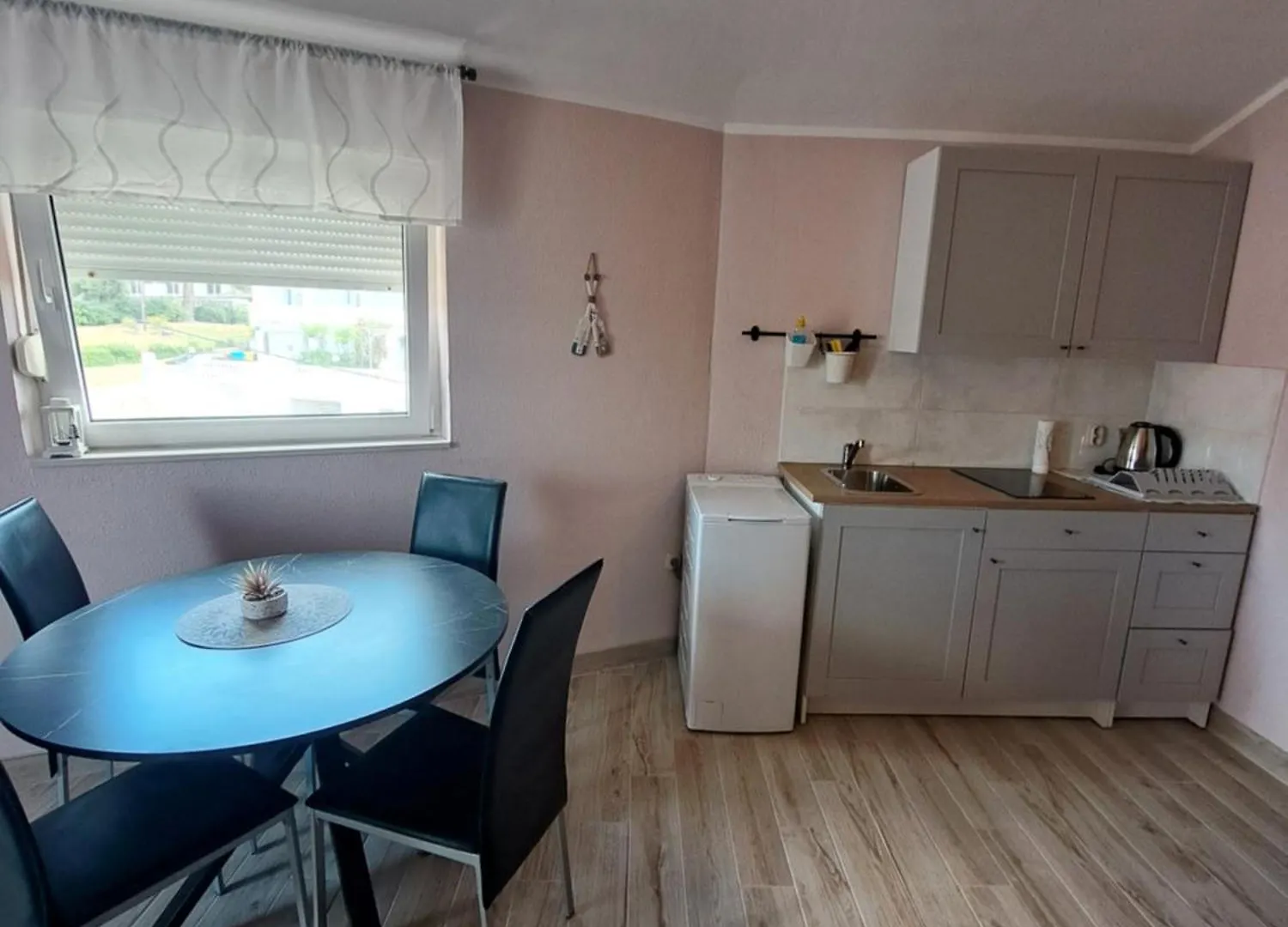 Apartment 4D Lopar